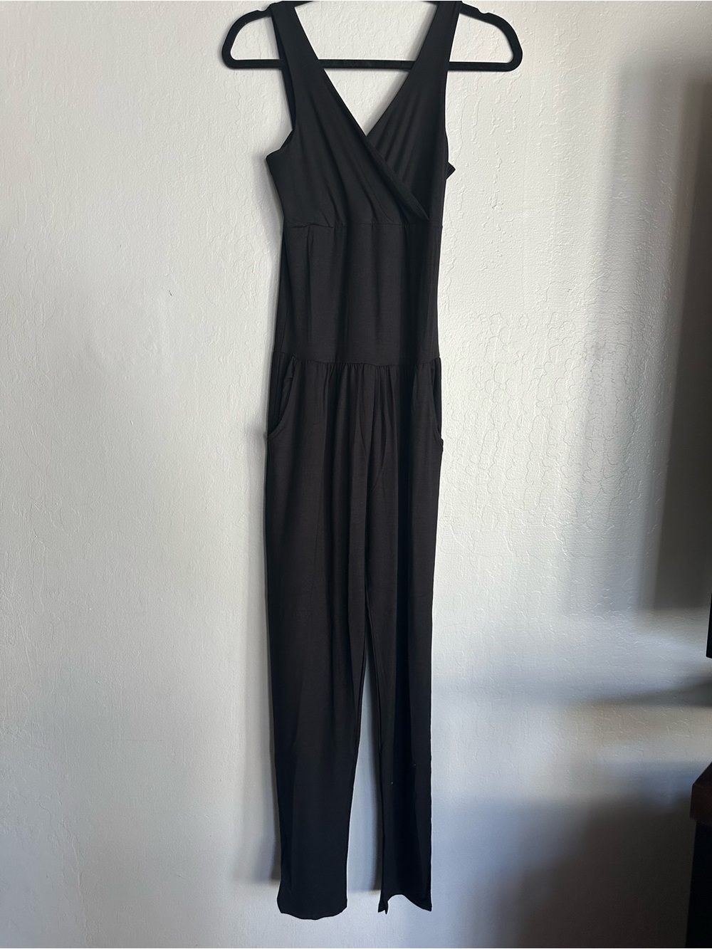 Classic Black Sleeveless V-Neck Jumpsuit